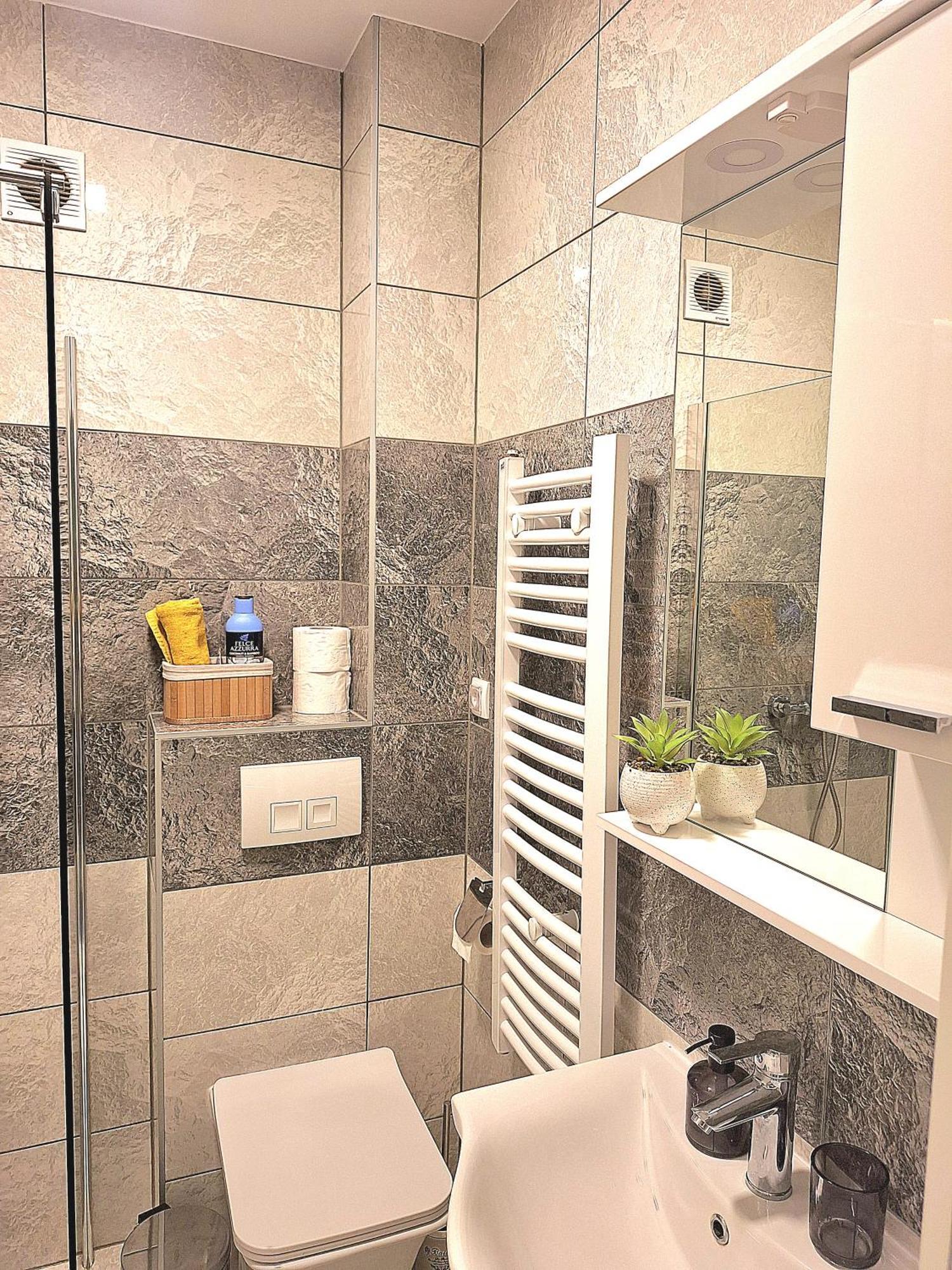 Azimut Apartman Bijeljina Exterior foto